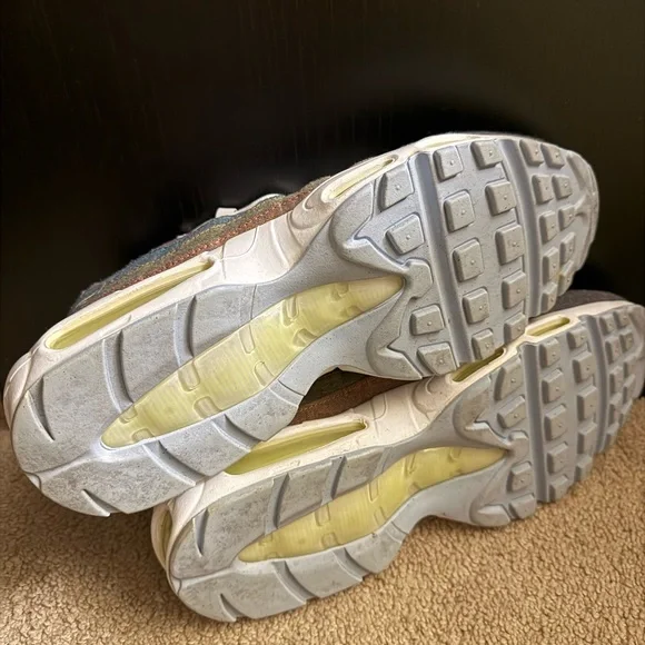 Nike Air Max 95 Multicolor Canvas Sneakers Men’s Size 13 - Picture 8 of 9